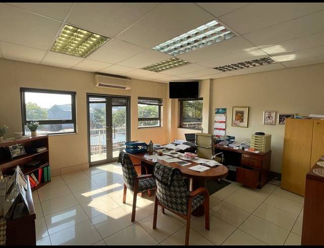 INDUSTRIAL PROPERTY TO RENT IN ROOIHUISKRAAL NORTH